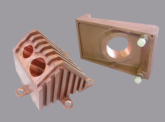 Copper cooled panels, for oxygen injectors